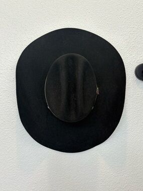 Justin Black Felt Wide-Brim Cowboy Hat